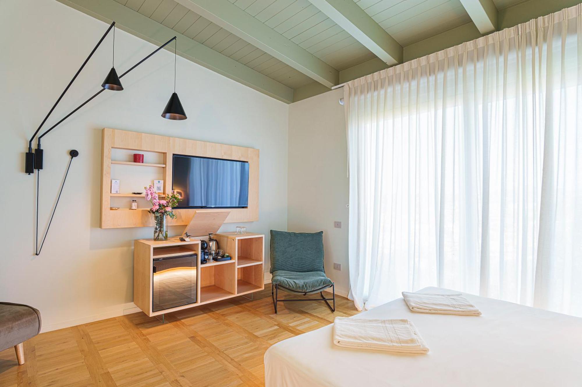 مونت دي بروسيده Uefio - Luxury Suites المظهر الخارجي الصورة